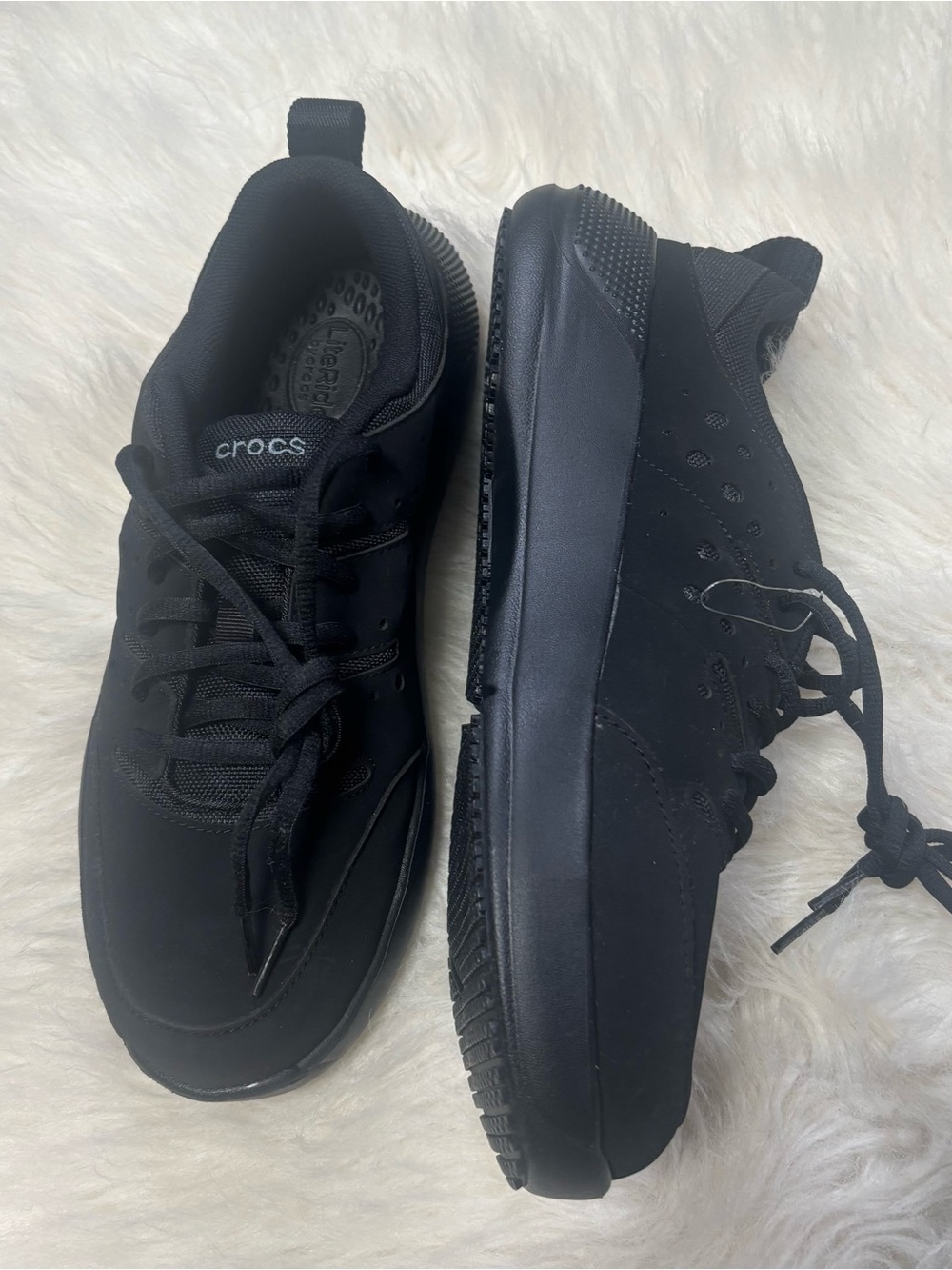 CROCS “On the Clock” Black Lace-Up Lightweight Comfort Sneakers size men’s 10